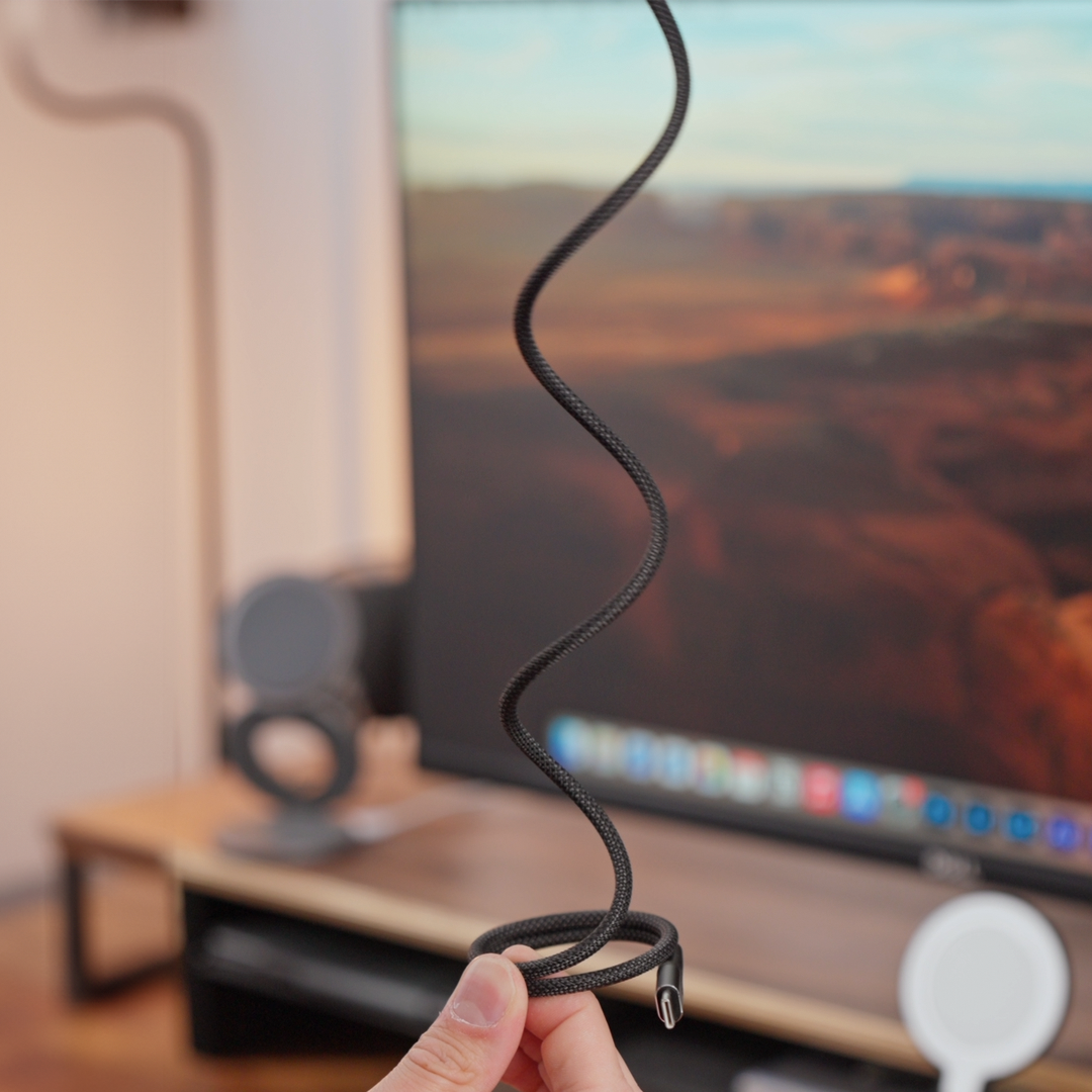 MagStack Pro Cable USB-C to USB-C